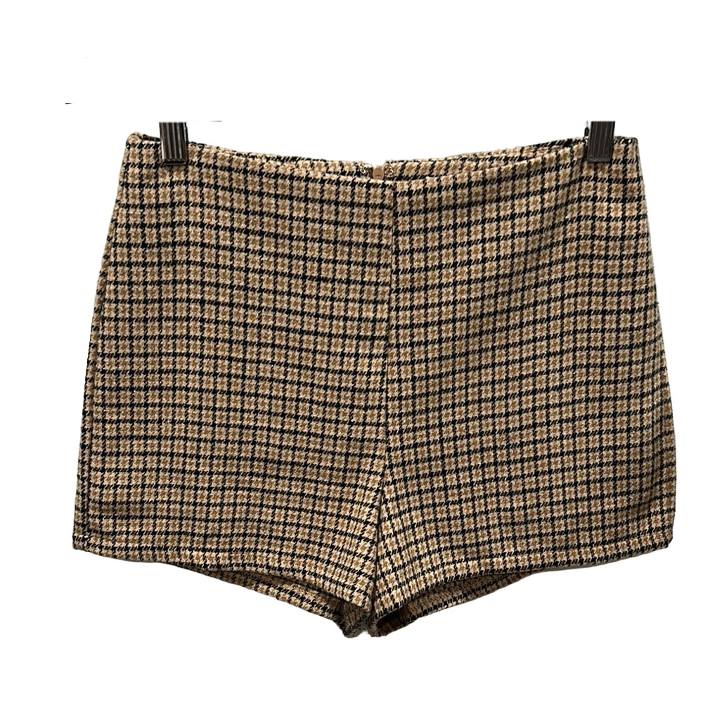 She + Sky High Waist Black and Tan Shorts size Small GUC..